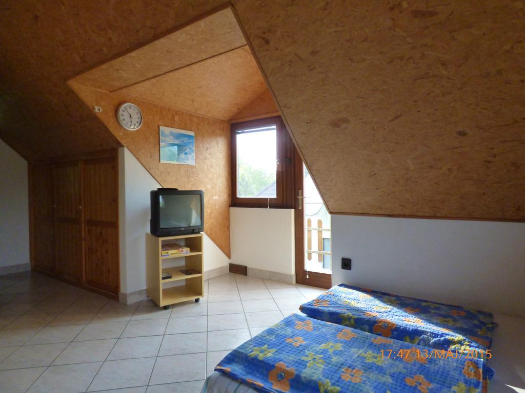Fabian Apartman-Haz Szántód Oda fotoğraf